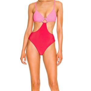 Beach Ruit one piece bathing suit